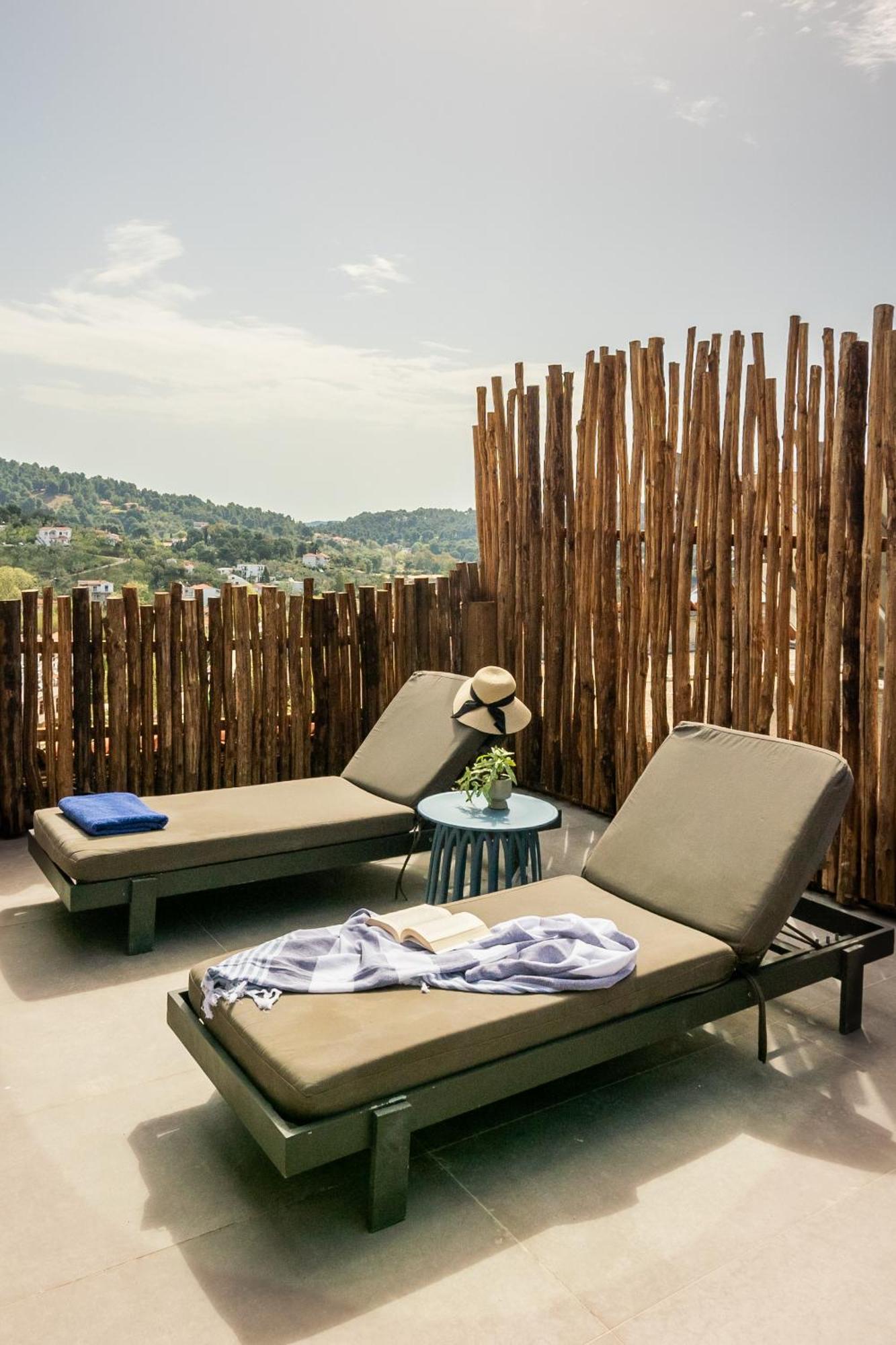 Telis Aparthotel 4*