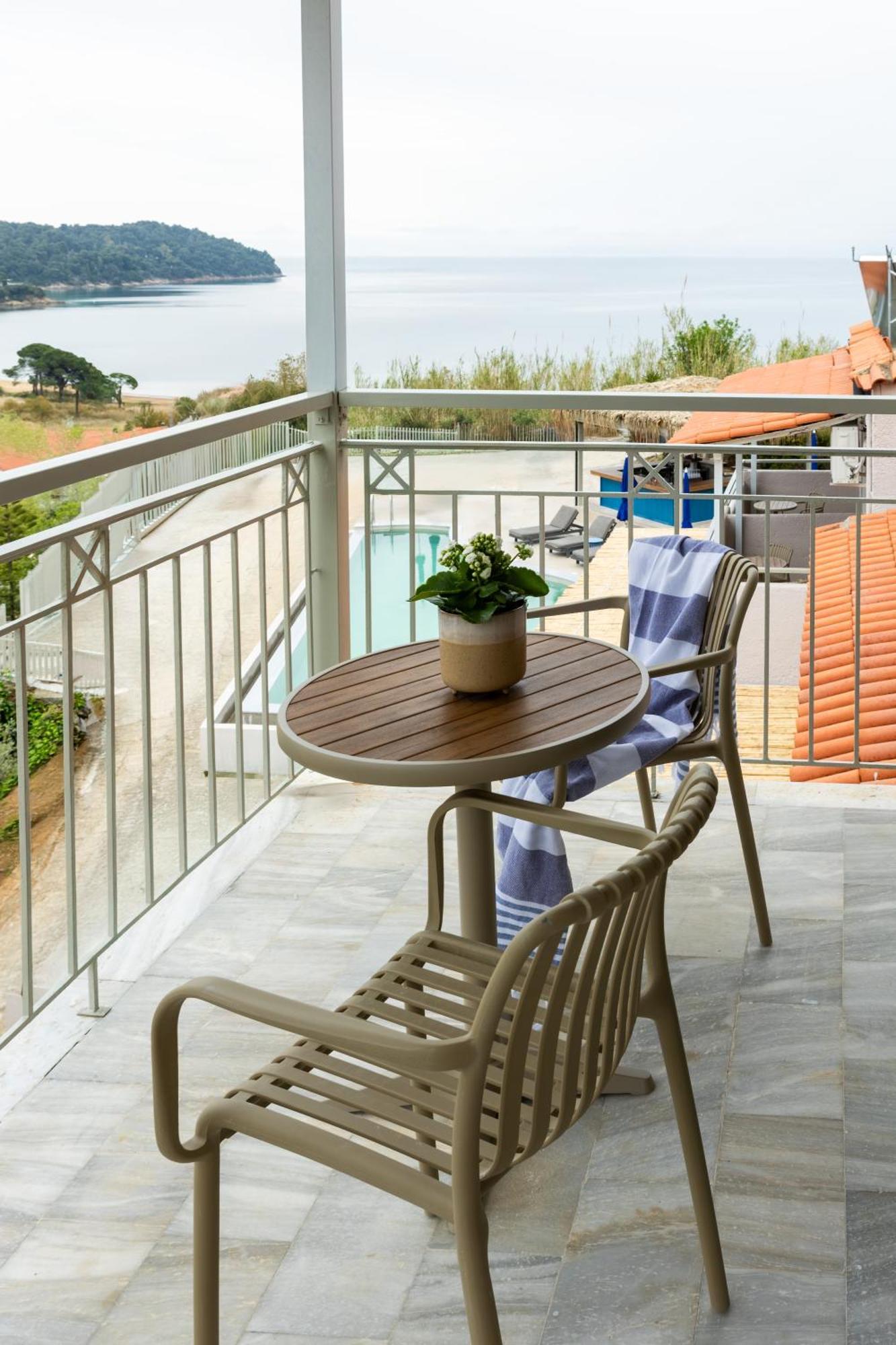 Aparthotel Petra Nera Skiathos, Philian & 4*
