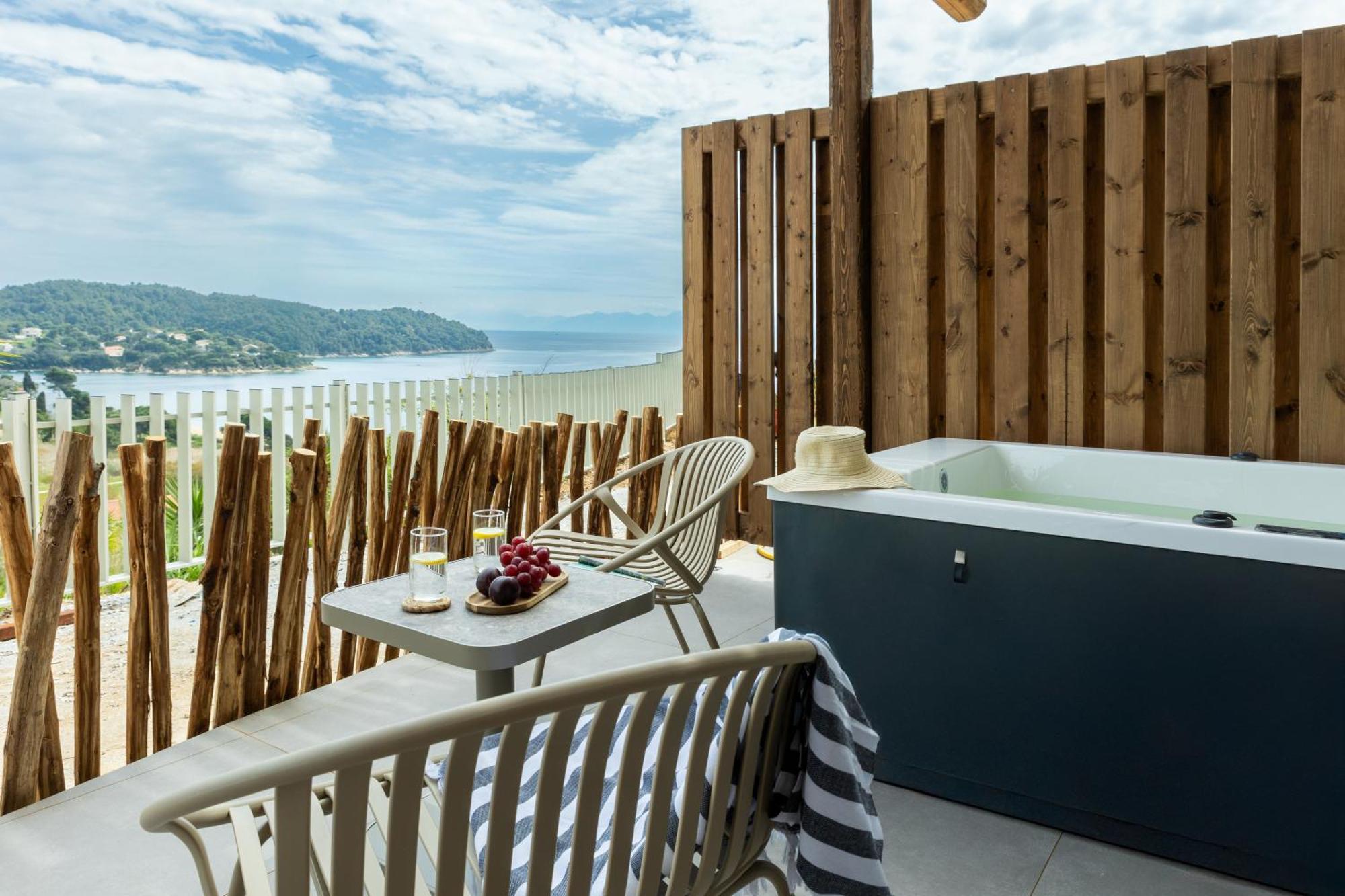 מלון דירות Petra Nera Skiathos, Philian & 4*