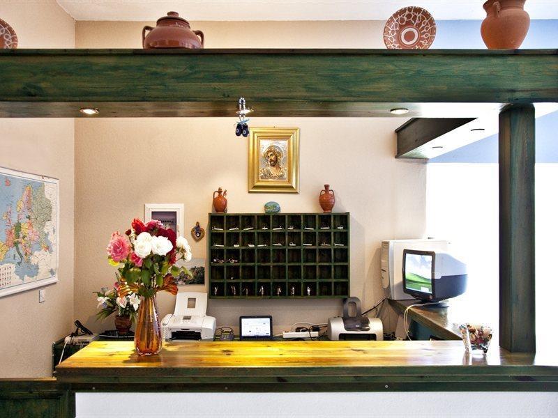 Petra Nera Skiathos, Philian & 4*